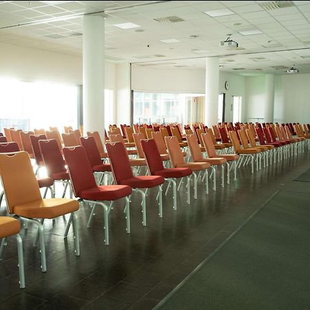 Radisson Blu Airport Terminal Hotel Arlanda Exterior photo The conference hall of the airport