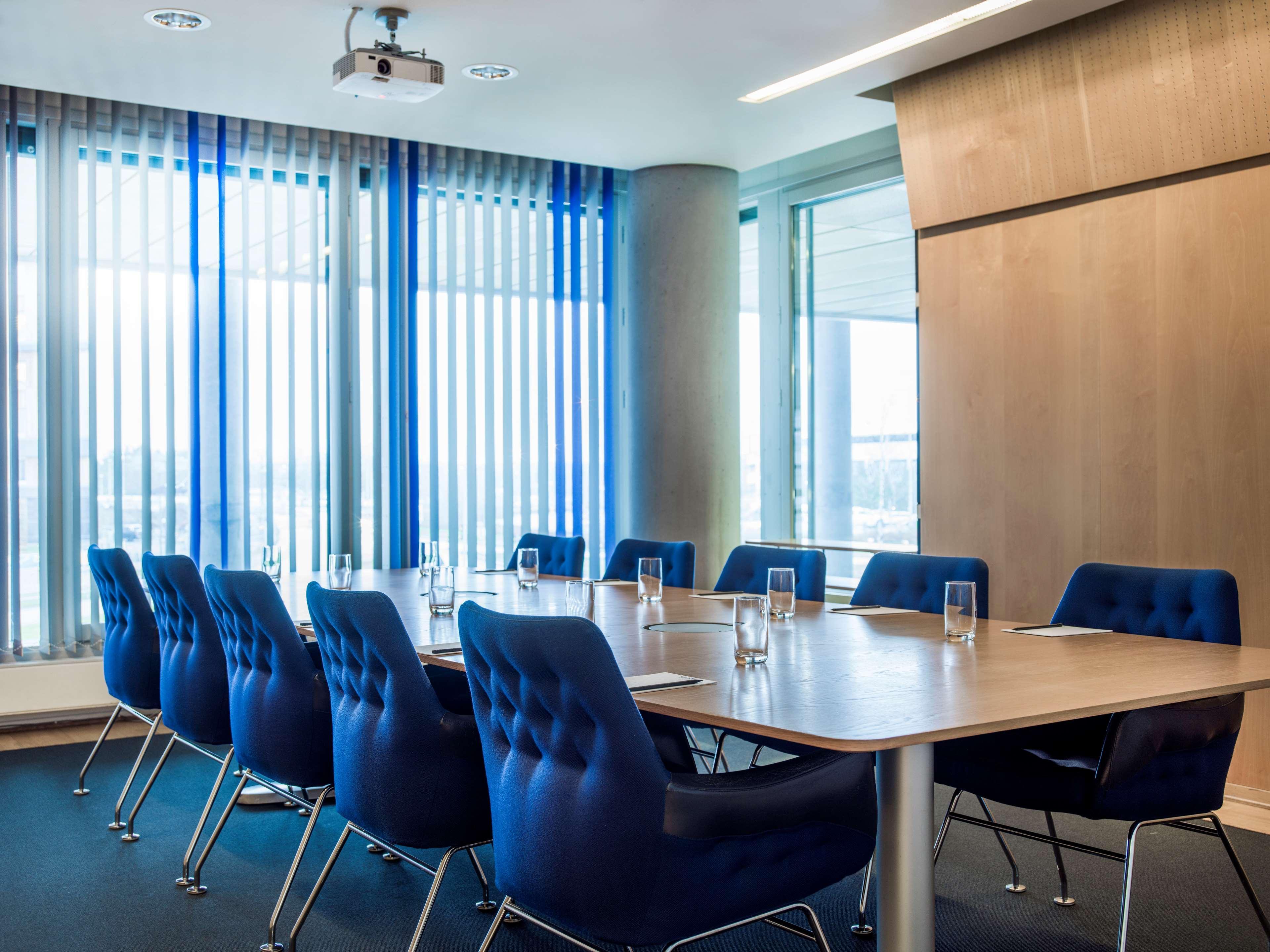 Radisson Blu Airport Terminal Hotel Arlanda Exterior photo Meeting room at the airport