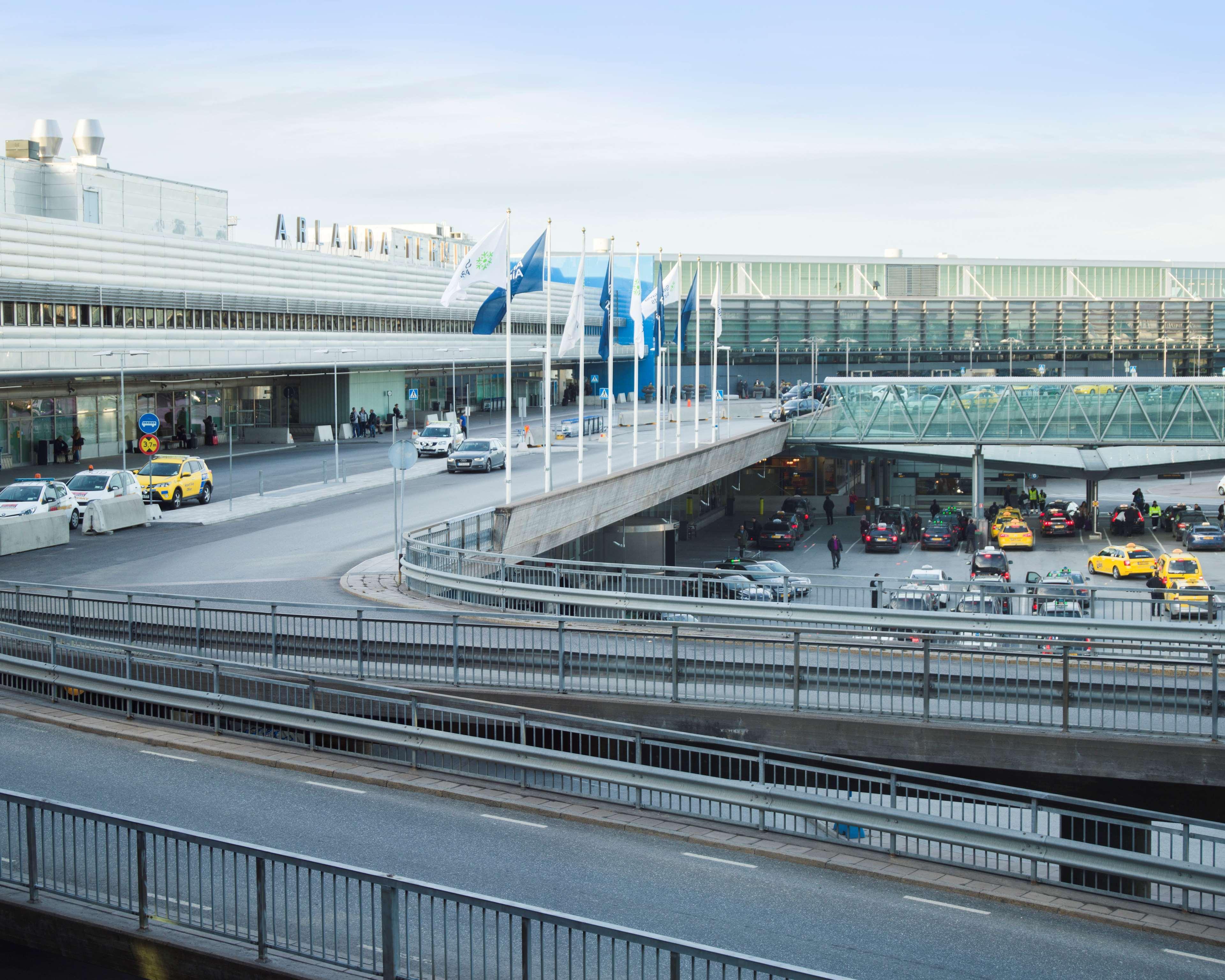 Radisson Blu Airport Terminal Hotel Arlanda Exterior photo Stockholm Airport