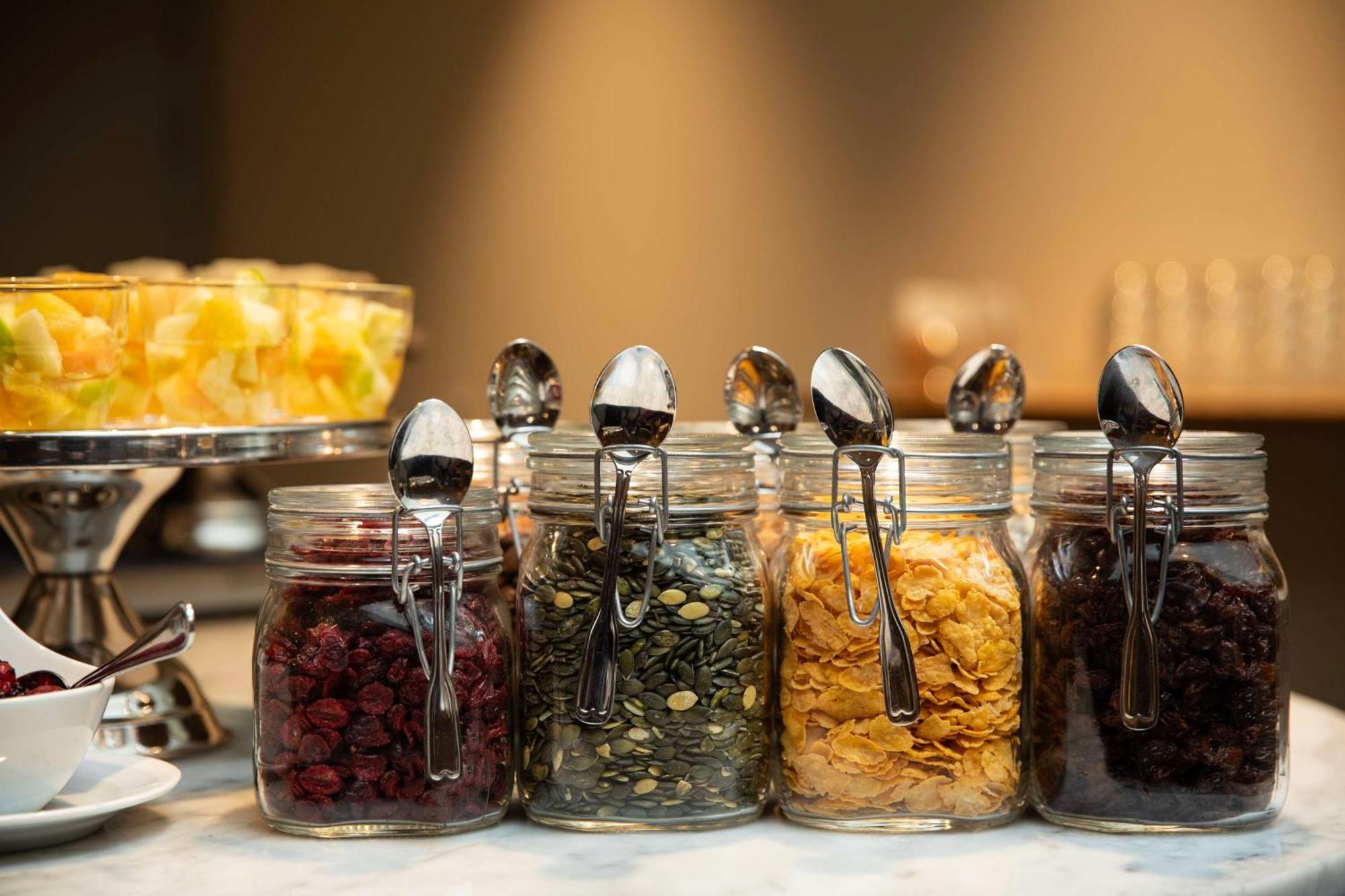 Radisson Blu Airport Terminal Hotel Arlanda Exterior photo Breakfast buffet